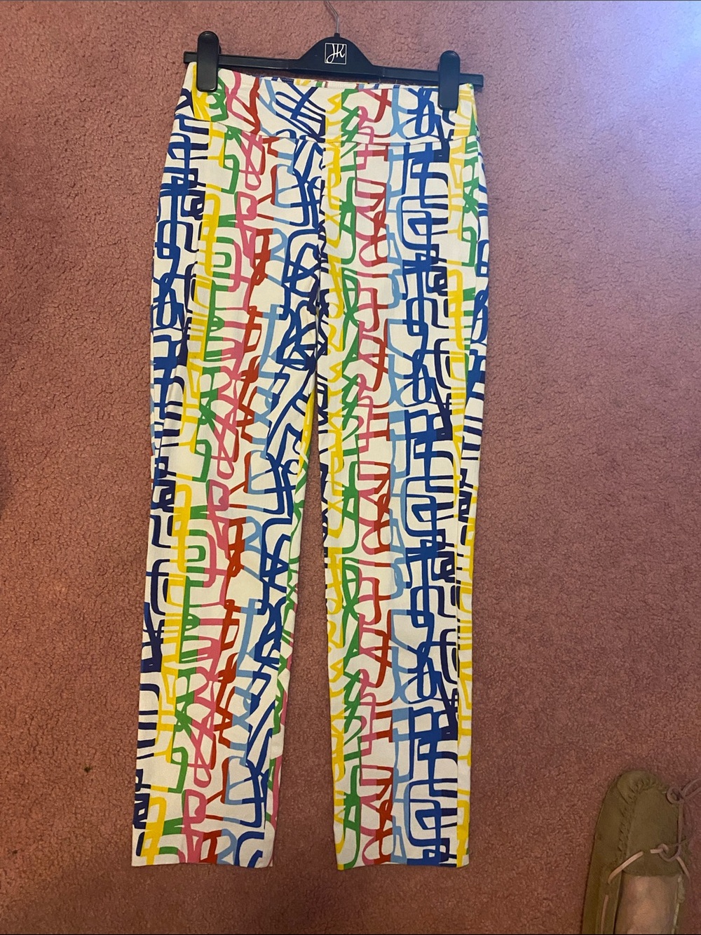 Joseph Ribkoff Multicolor Graffiti-Print Cropped Pants